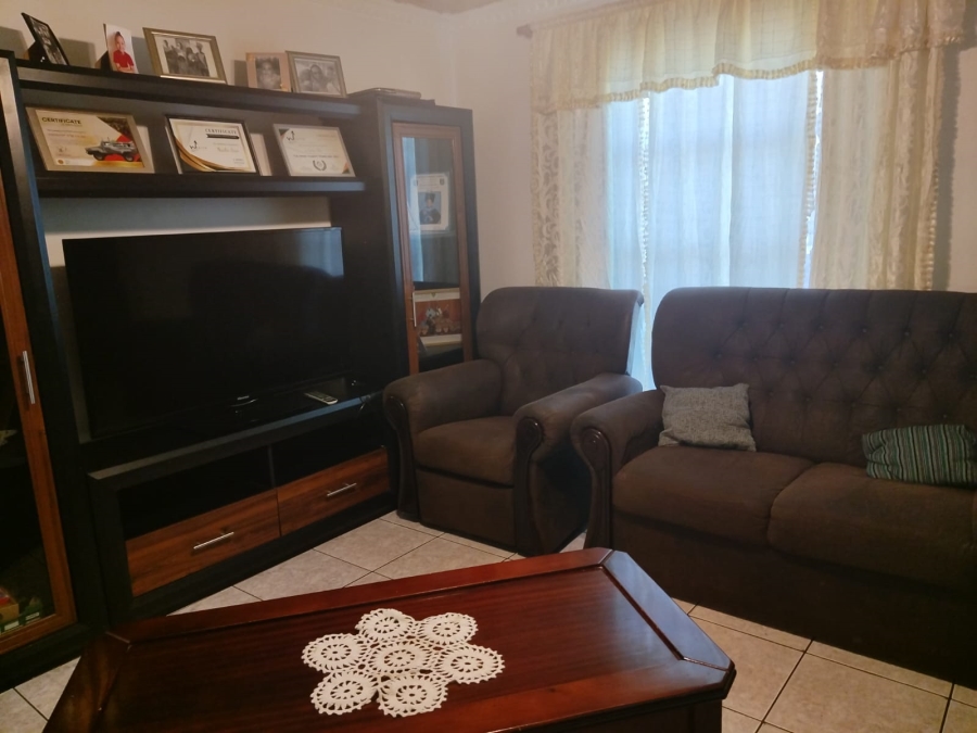 3 Bedroom Property for Sale in Portlands Western Cape